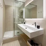 Montmartre Chic Luxury 3br 8pax Clim