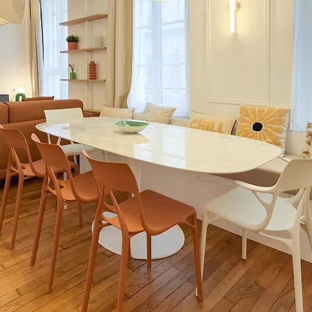 Montmartre Chic Luxury 3br 8pax Clim Paryż