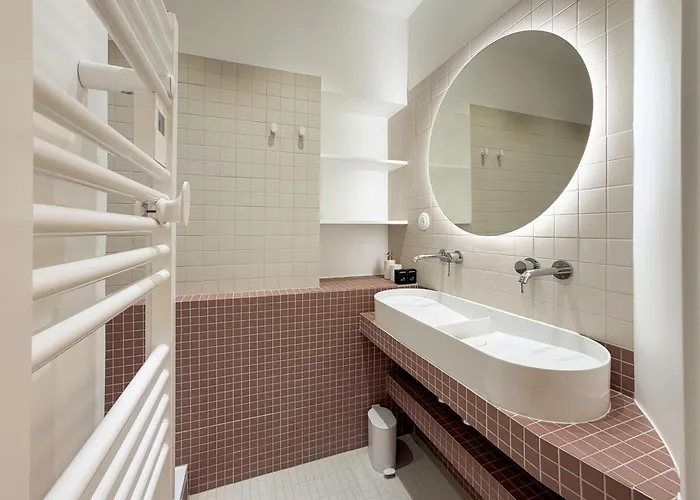 Apartament Montmartre Chic Luxury 3br 8pax Clim