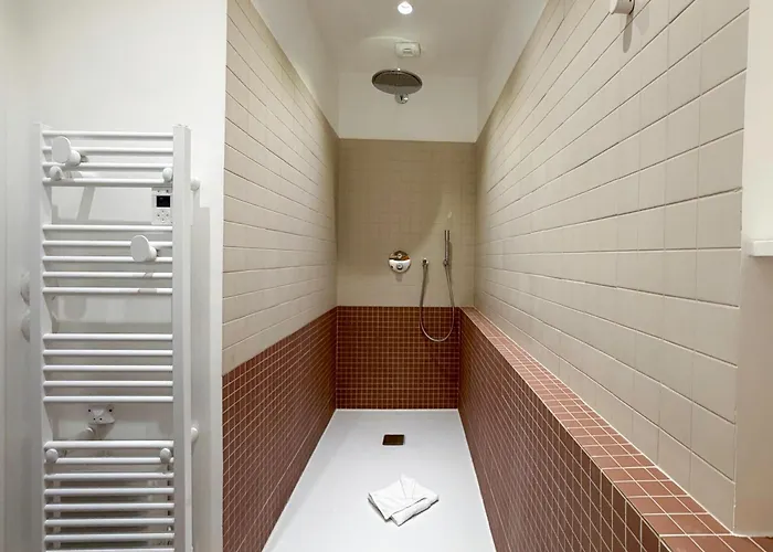 Montmartre Chic Luxury 3br 8pax Clim * Paryż