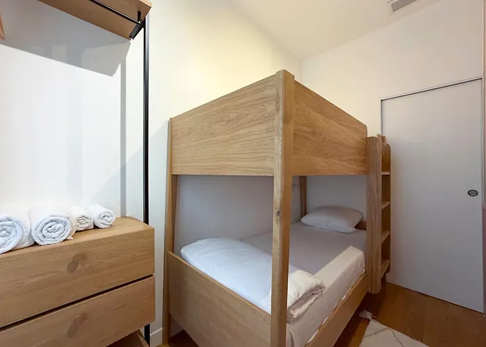 Montmartre Chic Luxury 3br 8pax Clim Apartament *